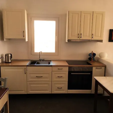 بيت للعطل Iria's House *