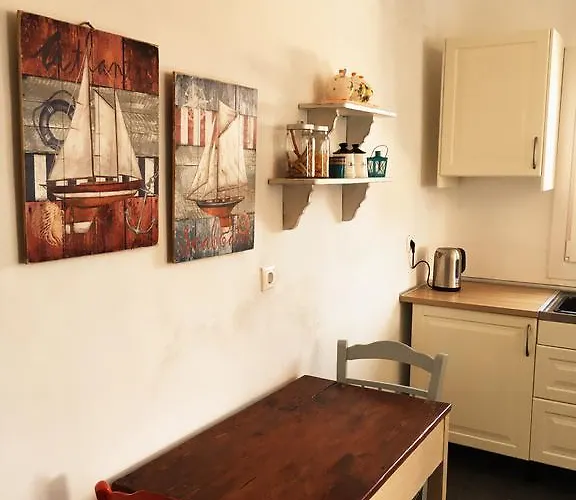 Iria's House בית נופש