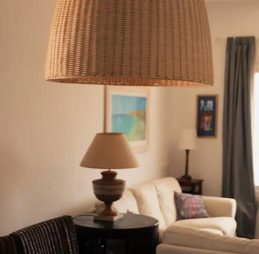 Iria's House בית נופש *